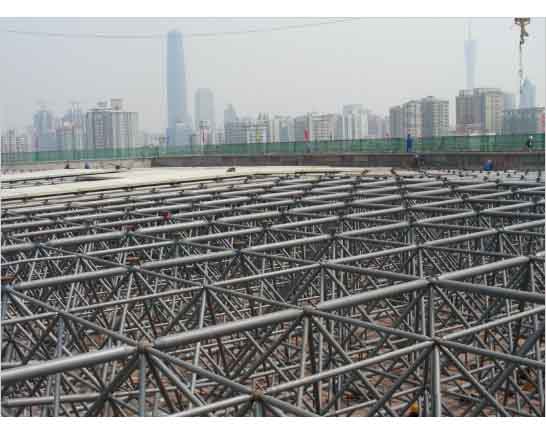 怀化新建铁路干线广州调度网架工程